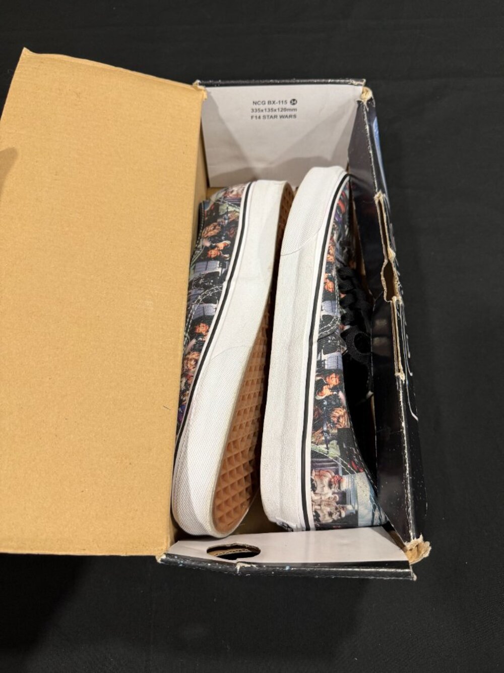Vans x Star Wars Authentic 2014 Men 10.5 Movie Collage VN-0YS7ETS OG Box Rare - Picture 7 of 15